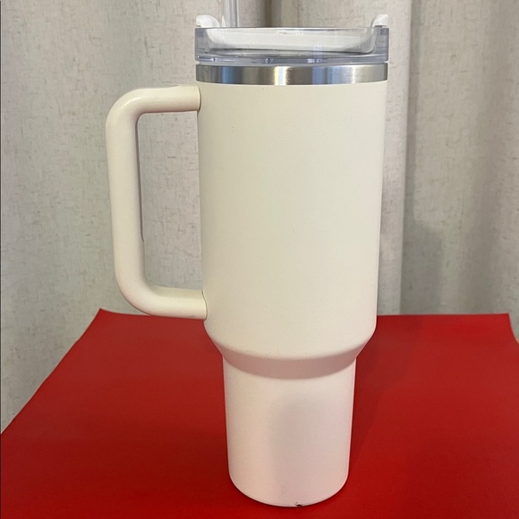 Stanley Cream Insulated Mug with Handle - Picture 2 of 4